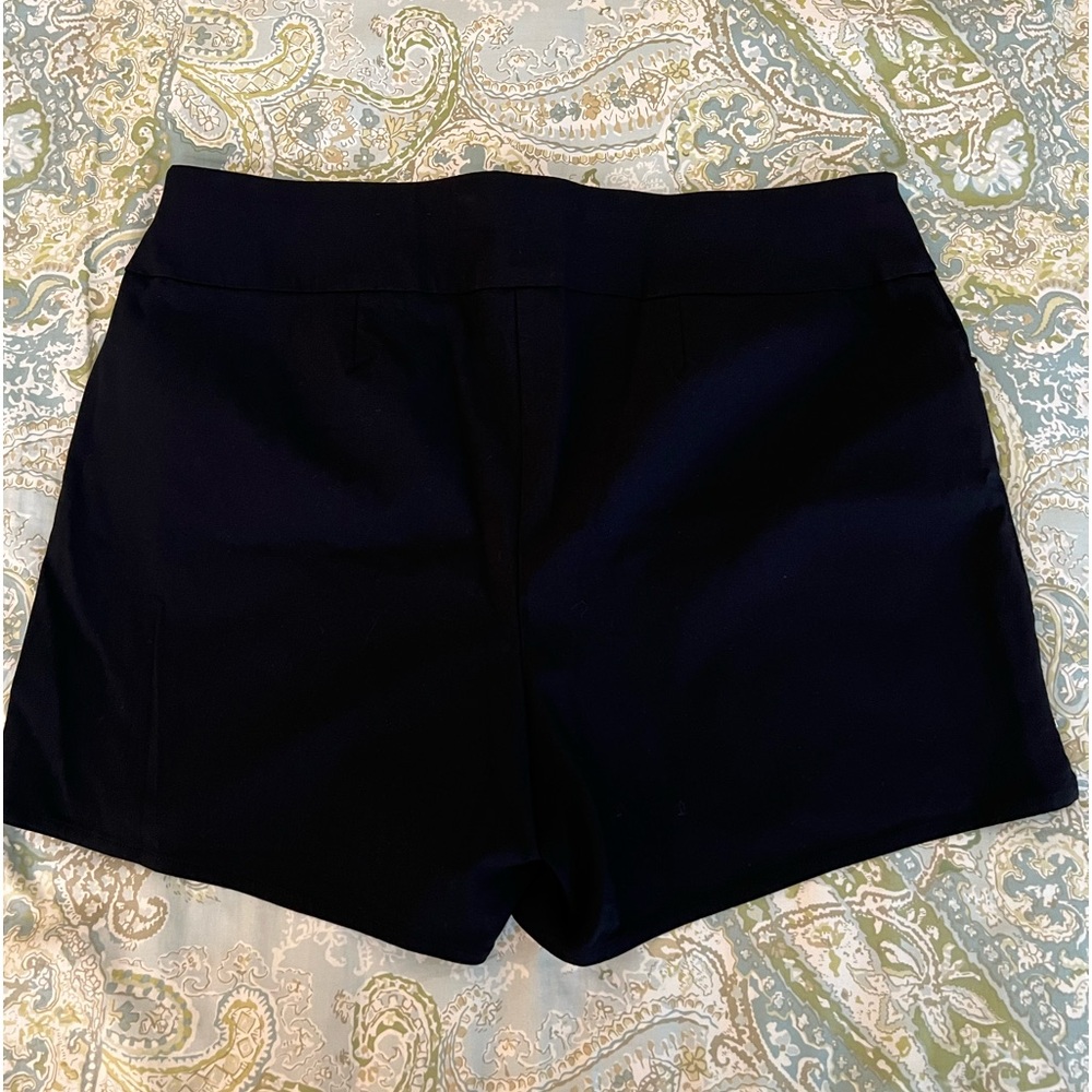 New black stretchy INC pull on shorts!  16W, washed 1X but never worn.